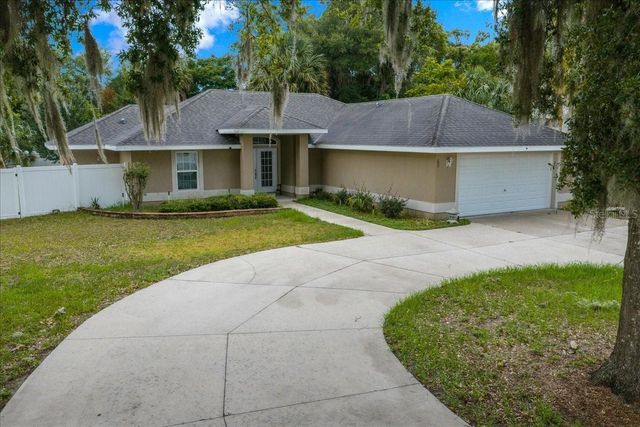 60 OWENS STREET, Umatilla, FL 32784