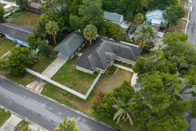 60 OWENS STREET, Umatilla, FL 32784