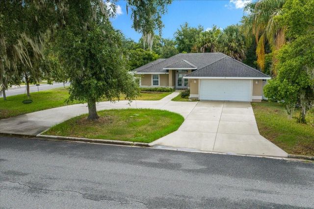60 OWENS STREET, Umatilla, FL 32784