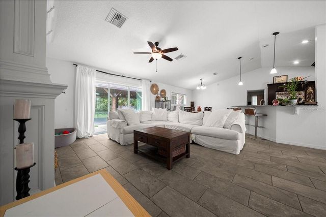 60 OWENS STREET, Umatilla, FL 32784