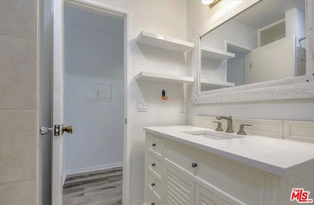 1222 N Olive Drive 209, West Hollywood, CA 90069