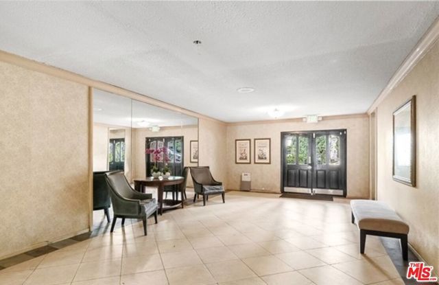 1222 N Olive Drive 209, West Hollywood, CA 90069