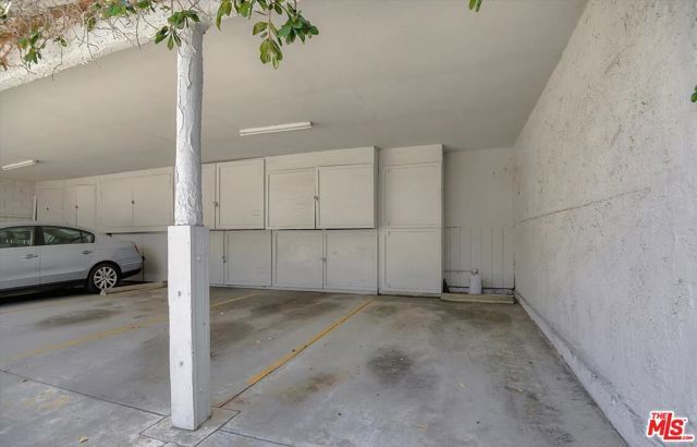 1222 N Olive Drive 209, West Hollywood, CA 90069