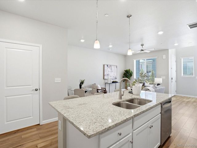 463 Millwall Cir, Castle Pines, CO 80108