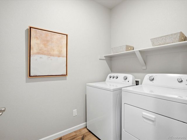 463 Millwall Cir, Castle Pines, CO 80108