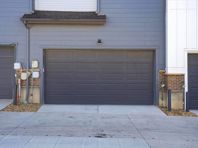 463 Millwall Cir, Castle Pines, CO 80108