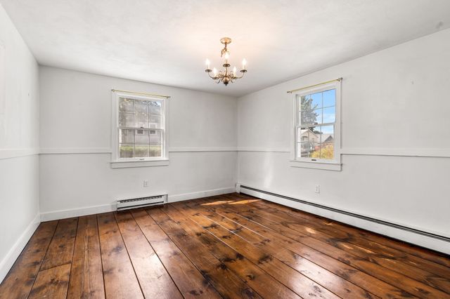 141 Evans Rd Ext, Marblehead, MA 01945