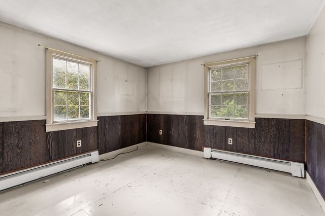 141 Evans Rd Ext, Marblehead, MA 01945