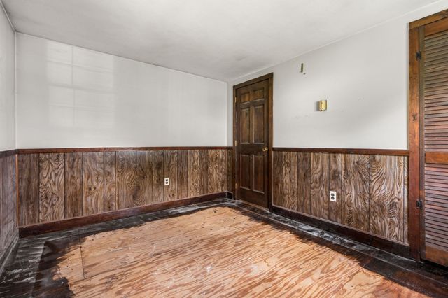 141 Evans Rd Ext, Marblehead, MA 01945