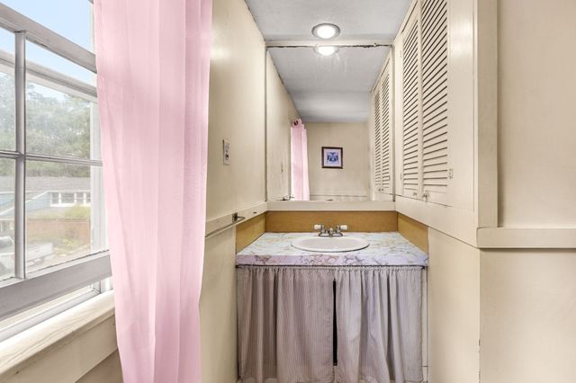 141 Evans Rd Ext, Marblehead, MA 01945