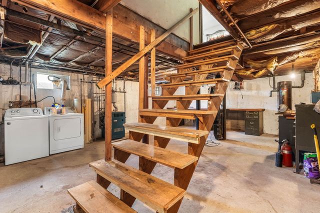 141 Evans Rd Ext, Marblehead, MA 01945