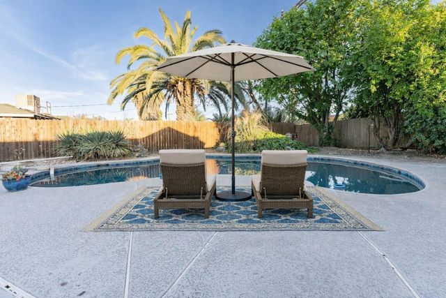 2090 Short Drive, Hanford, CA 93230