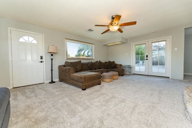 2090 Short Drive, Hanford, CA 93230