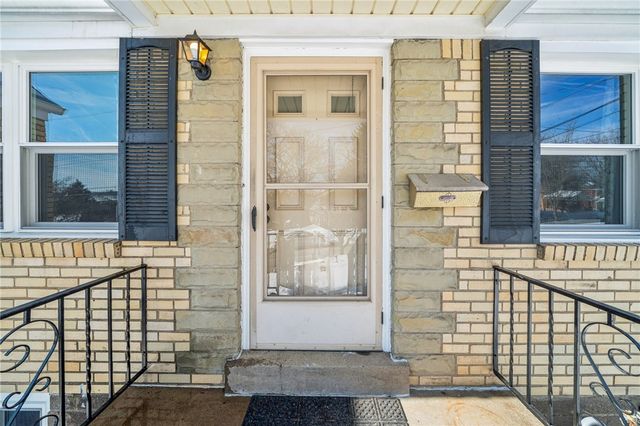 15 Glenview Avenue, City Of Greensburg, PA 15601