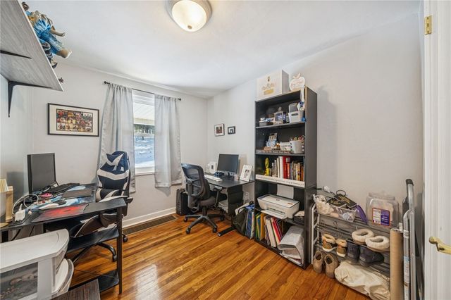 15 Glenview Avenue, City Of Greensburg, PA 15601