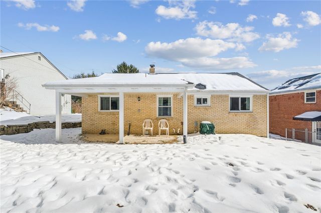 15 Glenview Avenue, City Of Greensburg, PA 15601