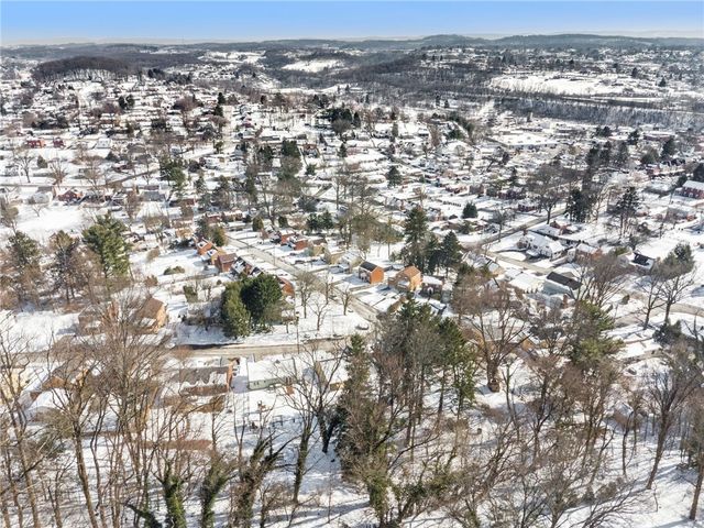 15 Glenview Avenue, City Of Greensburg, PA 15601