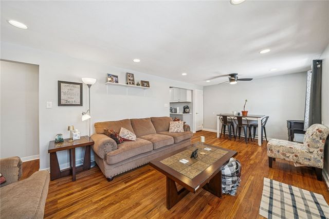 15 Glenview Avenue, City Of Greensburg, PA 15601