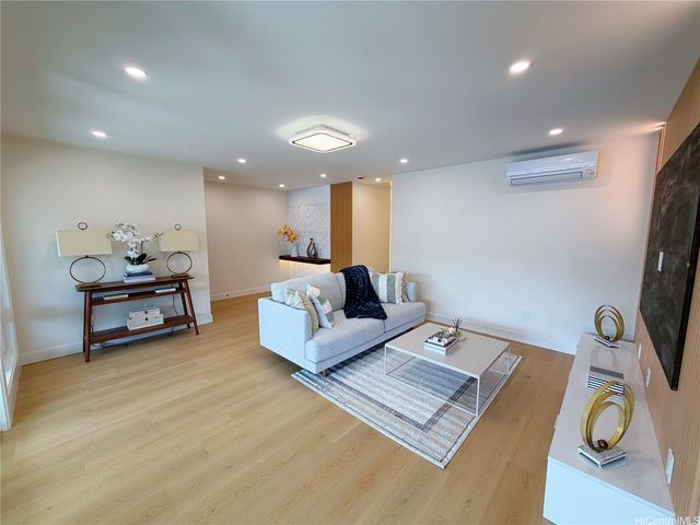 225 Aikane Street, Kailua, HI 96734