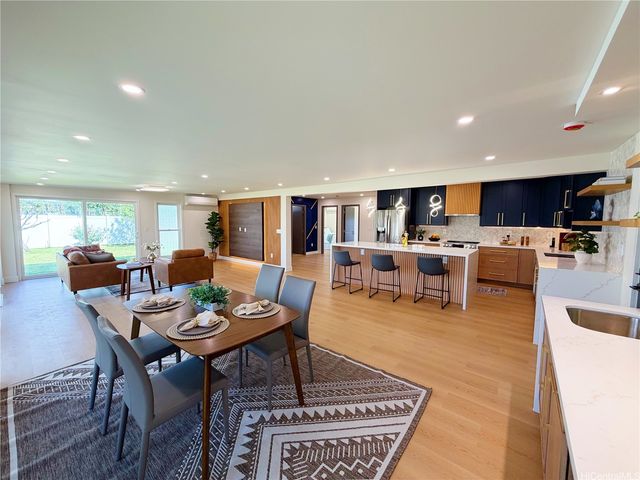 225 Aikane Street, Kailua, HI 96734