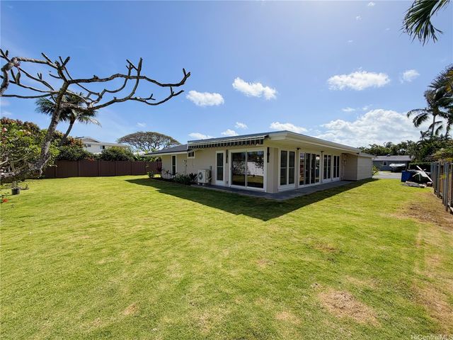 225 Aikane Street, Kailua, HI 96734