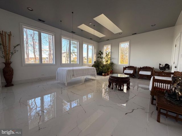 9116 LEESBURG PIKE, Vienna, VA 22182