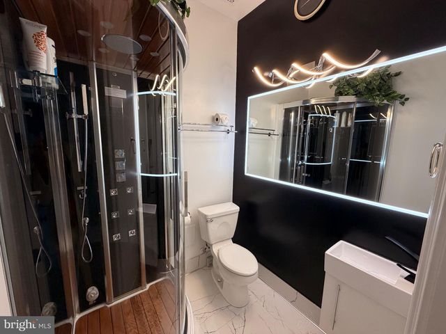 9116 LEESBURG PIKE, Vienna, VA 22182