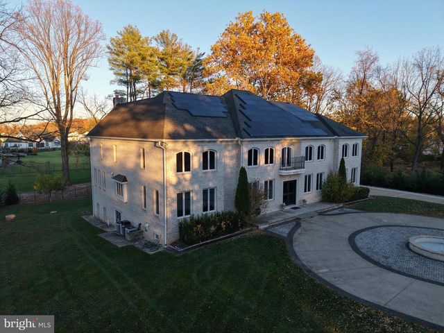 9116 LEESBURG PIKE, Vienna, VA 22182