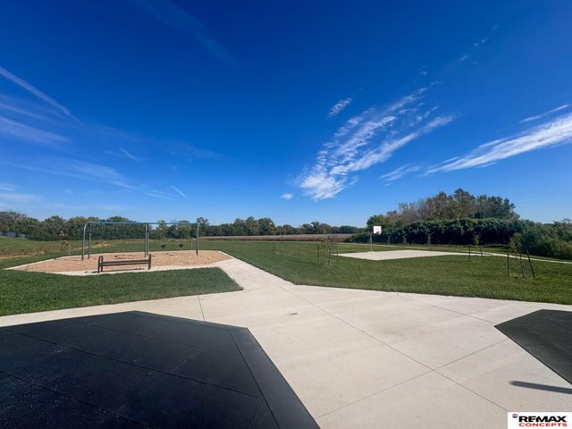 8945 Fremont Street, Lincoln, NE 68507