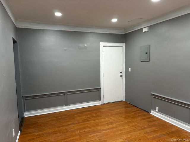 2515 Holland Avenue, Bronx, NY 10467