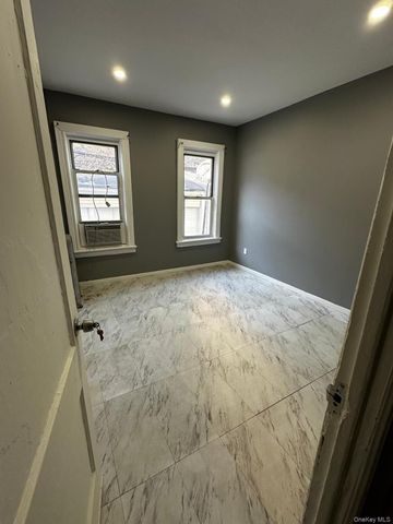 2515 Holland Avenue, Bronx, NY 10467