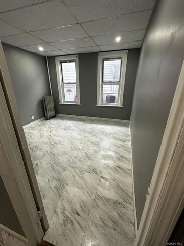 2515 Holland Avenue, Bronx, NY 10467