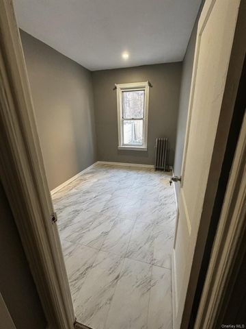2515 Holland Avenue, Bronx, NY 10467