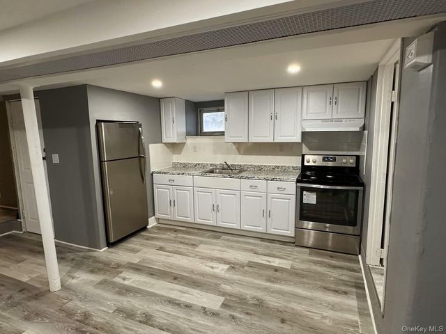 2515 Holland Avenue, Bronx, NY 10467