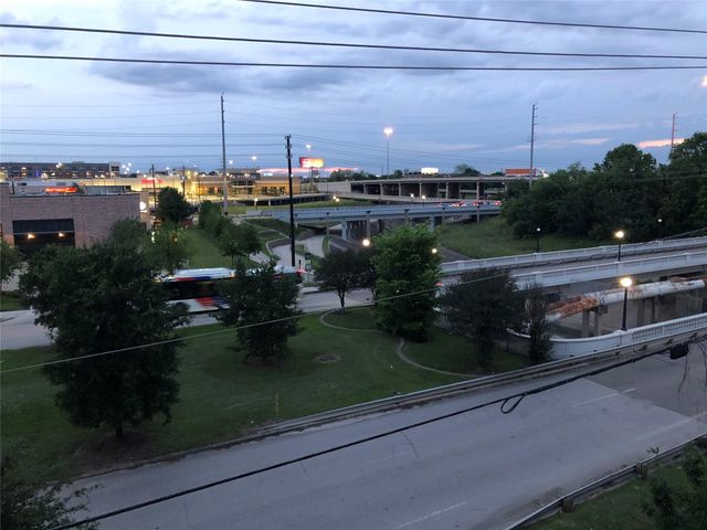 115 E 2nd Street, Houston, TX 77007