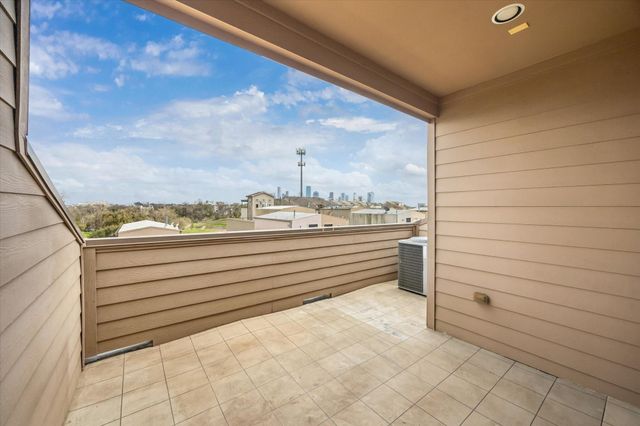 115 E 2nd Street, Houston, TX 77007