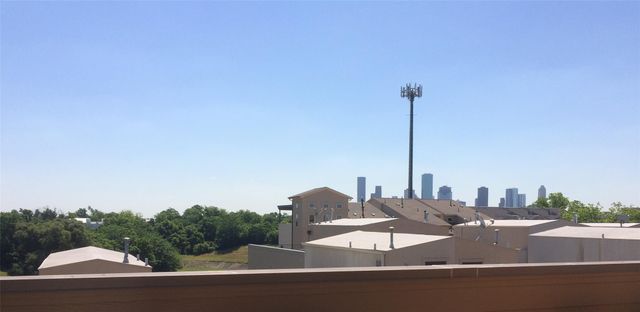 115 E 2nd Street, Houston, TX 77007