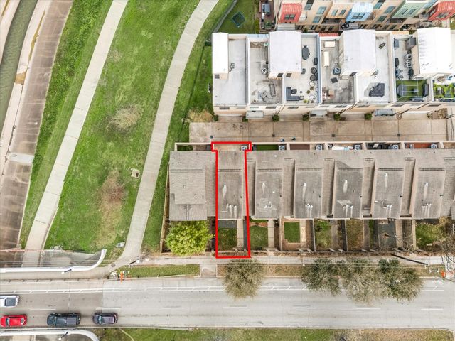 115 E 2nd Street, Houston, TX 77007