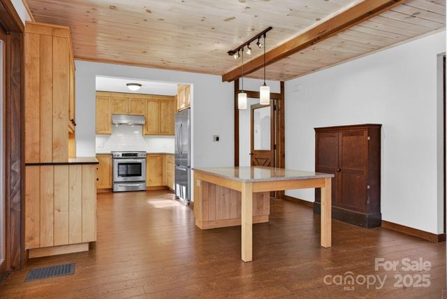 241 Pine Field Drive, Tryon, NC 28782