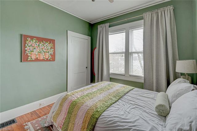 1815 W Academy Street, Winston-salem, NC 27103