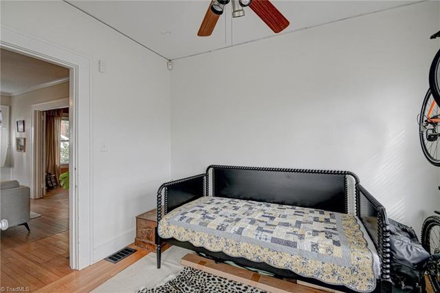 1815 W Academy Street, Winston-salem, NC 27103