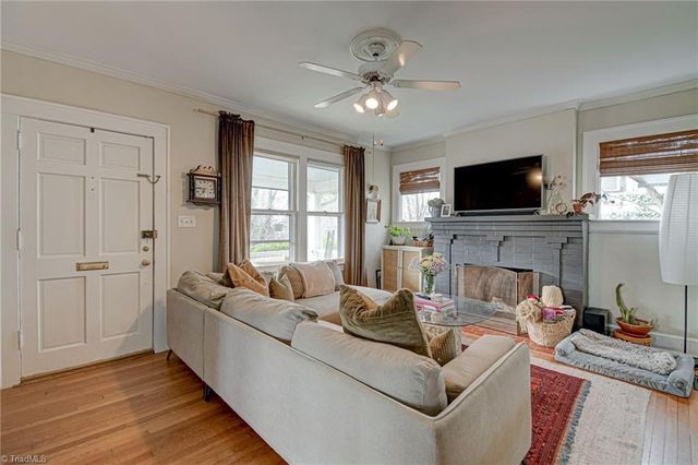 1815 W Academy Street, Winston-salem, NC 27103