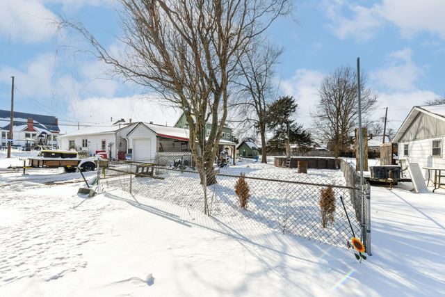 121 E Church Street, Fortville, IN 46040