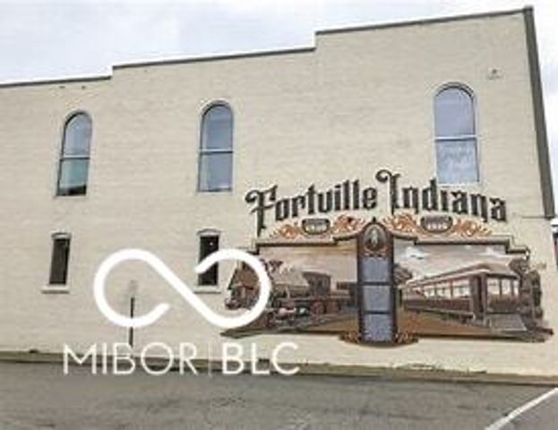 121 E Church Street, Fortville, IN 46040