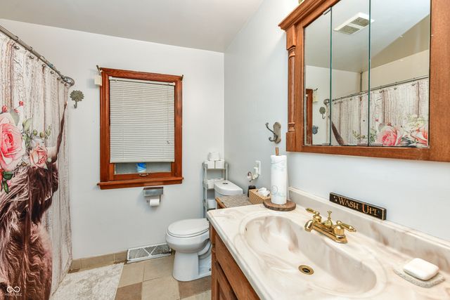 121 E Church Street, Fortville, IN 46040