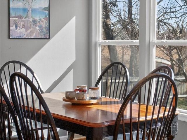 20493 W 221st Street, Spring Hill, KS 66083