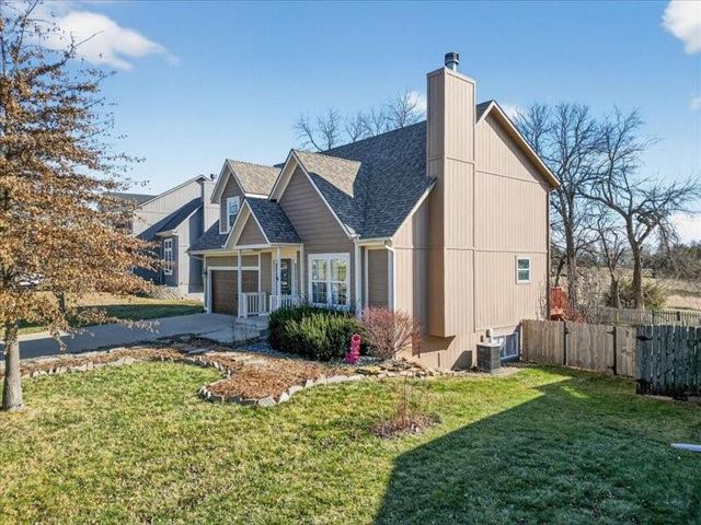 20493 W 221st Street, Spring Hill, KS 66083