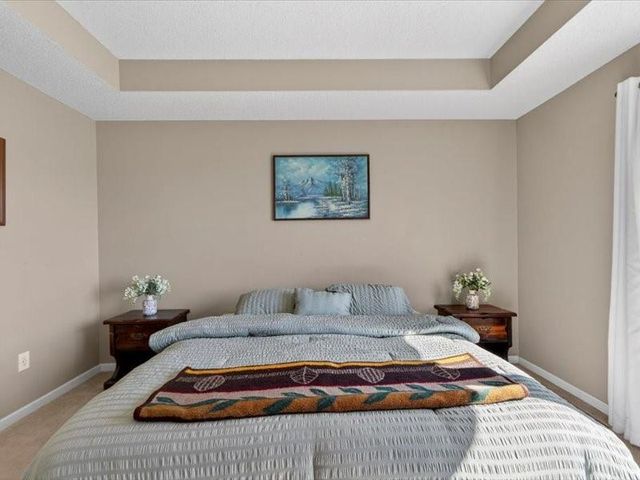 20493 W 221st Street, Spring Hill, KS 66083