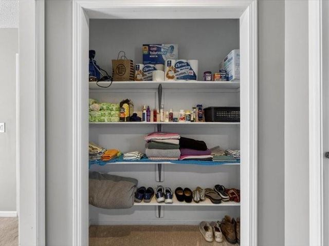 20493 W 221st Street, Spring Hill, KS 66083