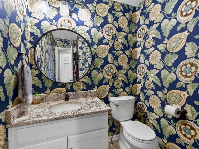 20493 W 221st Street, Spring Hill, KS 66083